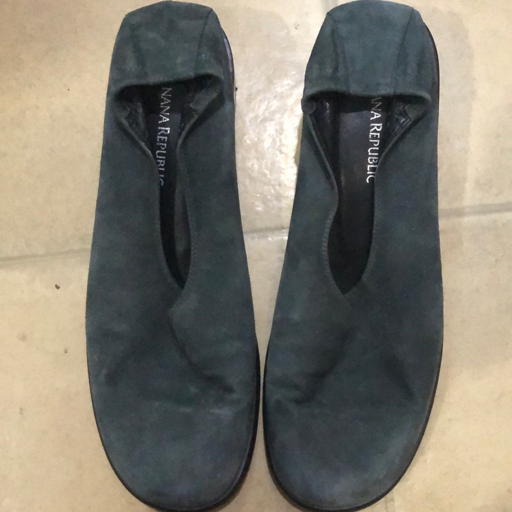 Banana republic flats